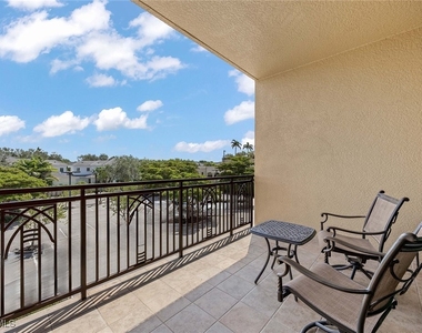 9115 Strada Place - Photo Thumbnail 23