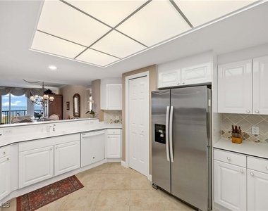 7117 Pelican Bay Boulevard - Photo Thumbnail 17