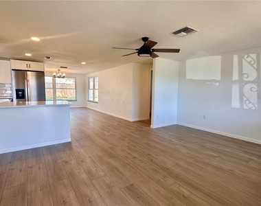 7521 Bougenville Drive - Photo Thumbnail 7
