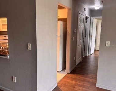 1132 S Pine Ridge Circle - Photo Thumbnail 5