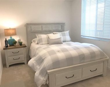 14091 Heritage Landing Boulevard - Photo Thumbnail 15