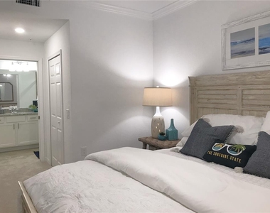 14091 Heritage Landing Boulevard - Photo Thumbnail 11