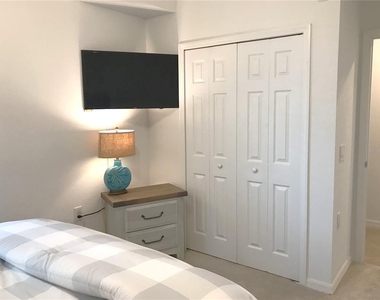 14091 Heritage Landing Boulevard - Photo Thumbnail 16