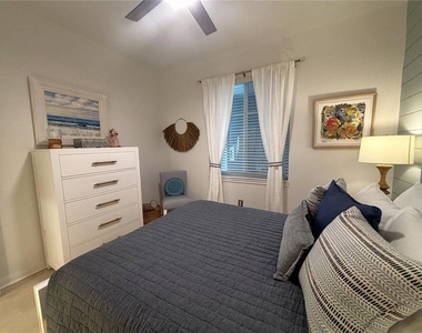 12140 Wellen Golf Street - Photo Thumbnail 23
