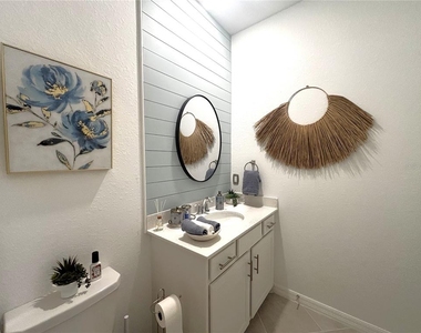 12140 Wellen Golf Street - Photo Thumbnail 26