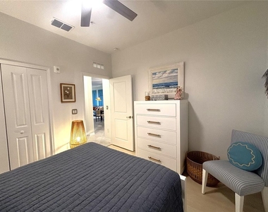 12140 Wellen Golf Street - Photo Thumbnail 24