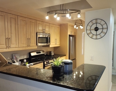 270 E Flamingo Road - Photo Thumbnail 1