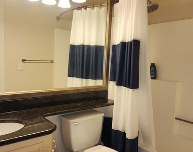 270 E Flamingo Road - Photo Thumbnail 4