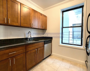460 West 149th Street - Photo Thumbnail 4