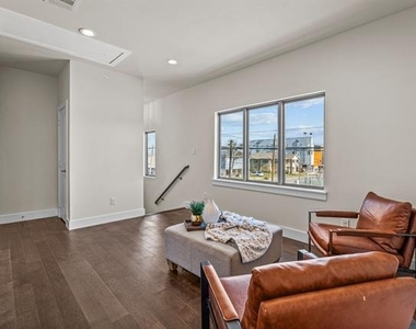 600 Melba Street - Photo Thumbnail 16