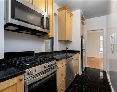 East 84th Street - Photo Thumbnail 2