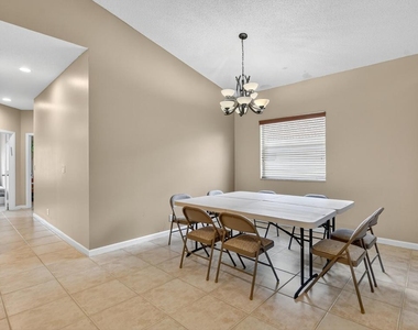 3511 Nw 4th Avenue - Photo Thumbnail 22