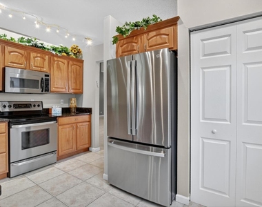 3511 Nw 4th Avenue - Photo Thumbnail 10