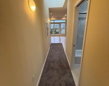 532 8th Street Se - Photo Thumbnail 12