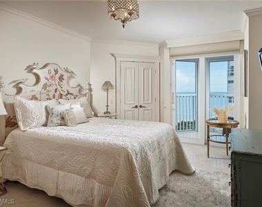 4041 Gulf Shore Boulevard N - Photo Thumbnail 11