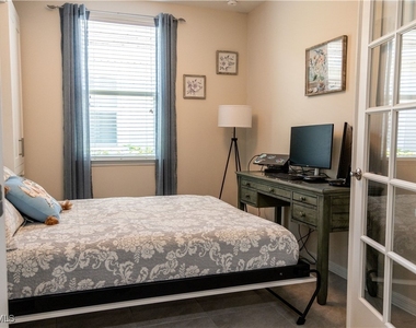 14888 Edgewater Circle - Photo Thumbnail 19