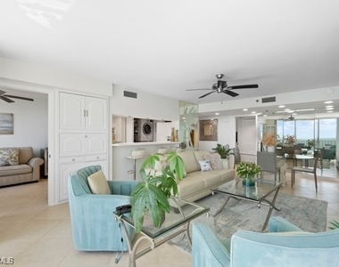 5550 Heron Point Dr - Photo Thumbnail 1