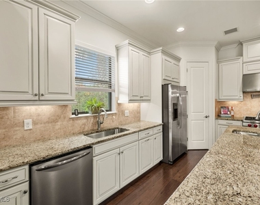 8502 Palacio Terrace N - Photo Thumbnail 10