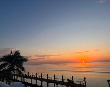 5026 Coquina Key Drive Se - Photo Thumbnail 29