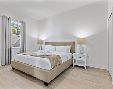 312 Famagusta Drive - Photo Thumbnail 25