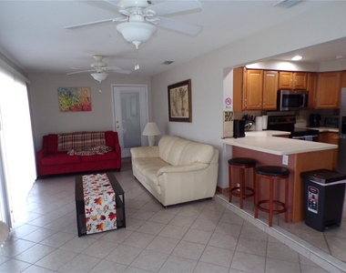 182 Chelsea Court Nw - Photo Thumbnail 13
