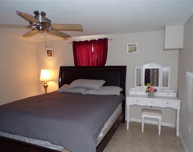 182 Chelsea Court Nw - Photo Thumbnail 8