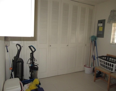 8158 Fay Avenue - Photo Thumbnail 18