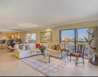 5911 Midnight Pass Road - Photo Thumbnail 14