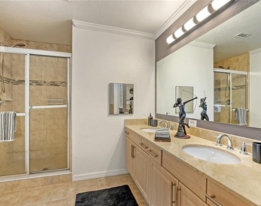 1064 N Tamiami Trail - Photo Thumbnail 17