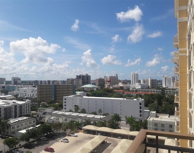 750 N Tamiami Trail - Photo Thumbnail 8