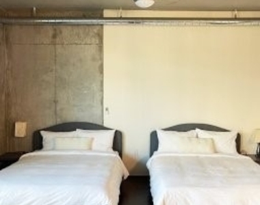 353 E Bonneville Avenue - Photo Thumbnail 6
