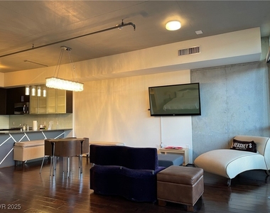353 E Bonneville Avenue - Photo Thumbnail 11