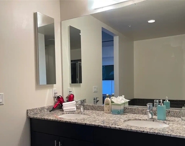 353 E Bonneville Avenue - Photo Thumbnail 16