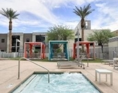 353 E Bonneville Avenue - Photo Thumbnail 20