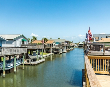 4421 Pelican Road - Photo Thumbnail 4