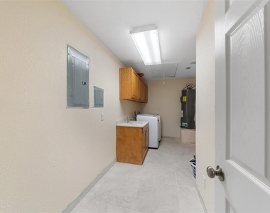 14702 Westway Lane - Photo Thumbnail 24
