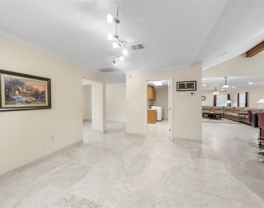 14702 Westway Lane - Photo Thumbnail 13
