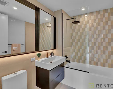 130 Hope Street - Photo Thumbnail 5