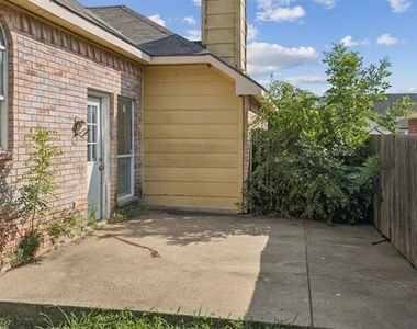 1602 Develon Drive - Photo Thumbnail 19