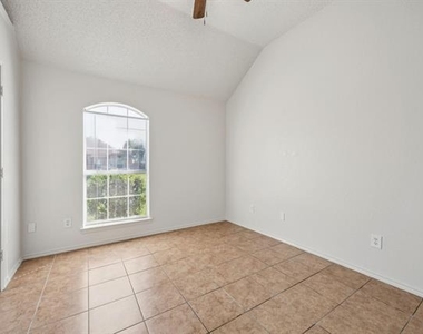 1602 Develon Drive - Photo Thumbnail 12