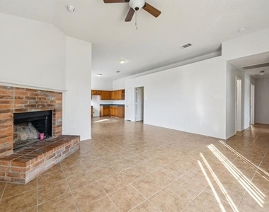 1602 Develon Drive - Photo Thumbnail 5