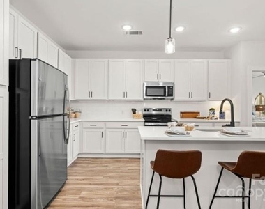 104 Herrings Green Loop - Photo Thumbnail 19