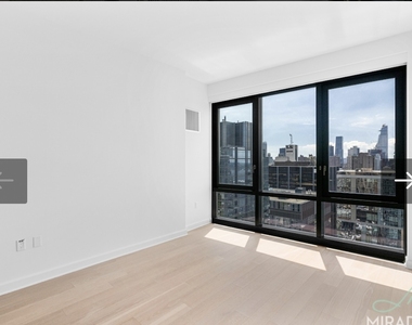 West 60th Street - Photo Thumbnail 4