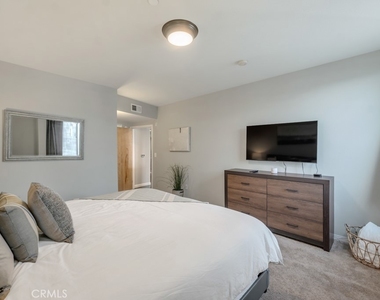 171 N Church Lane - Photo Thumbnail 2