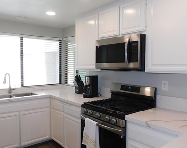 72830 Fleetwood Circle - Photo Thumbnail 13