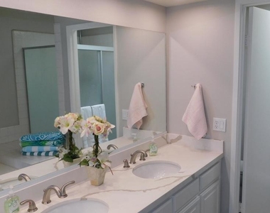 72830 Fleetwood Circle - Photo Thumbnail 20