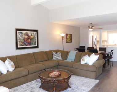 72830 Fleetwood Circle - Photo Thumbnail 7