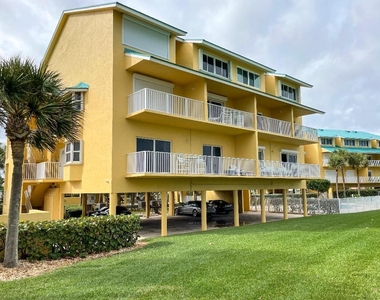 1550 S Ocean Drive - Photo Thumbnail 21