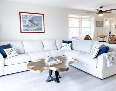 1550 S Ocean Drive - Photo Thumbnail 5