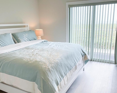 1550 S Ocean Drive - Photo Thumbnail 10